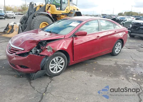 2013 Hyundai Sonata Gls z USA, uszkodzony, nr VIN 5NPEB4AC7DH568089